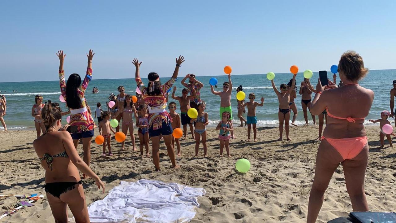 Zenit Hotel Giulianova Kültér fotó