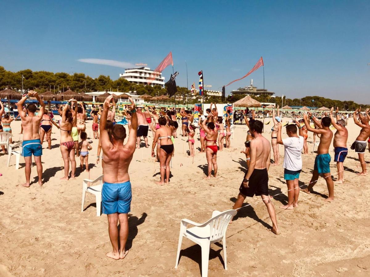 Zenit Hotel Giulianova Kültér fotó